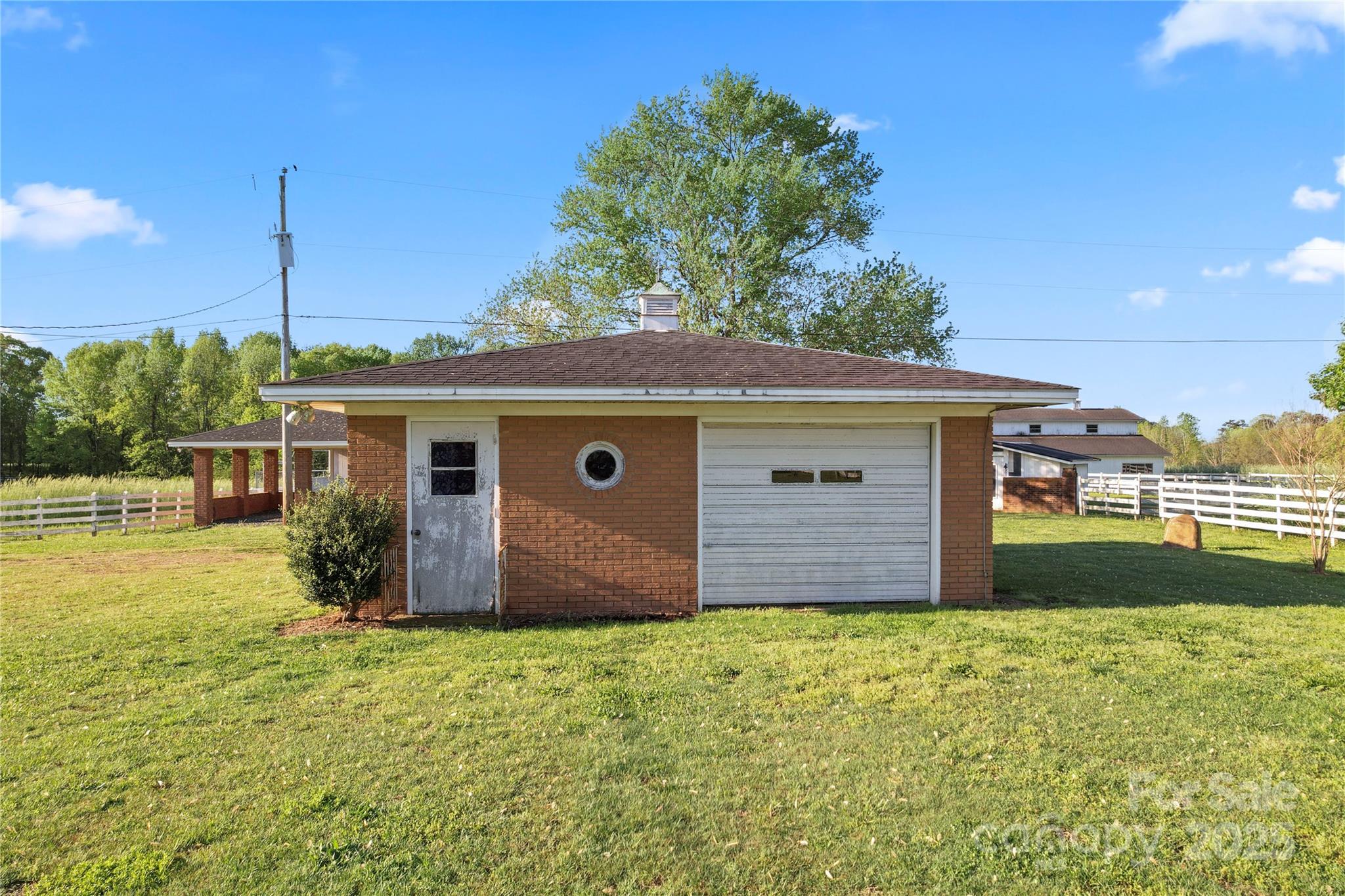36984 B&c Carter Road New London NC 28127
