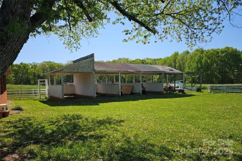 36984 B&c Carter Road New London NC 28127