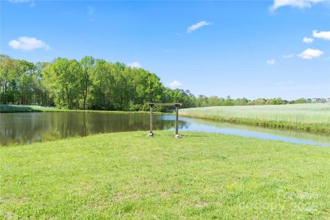 36984 B&c Carter Road New London NC 28127