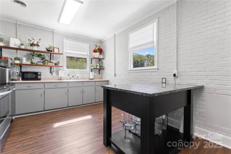 36984 B&c Carter Road New London NC 28127