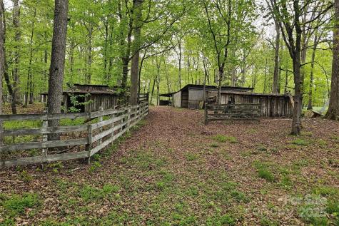 36984 B&c Carter Road New London NC 28127