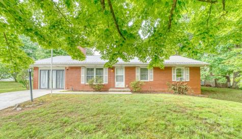 13 Dixon Court Candler NC 28715