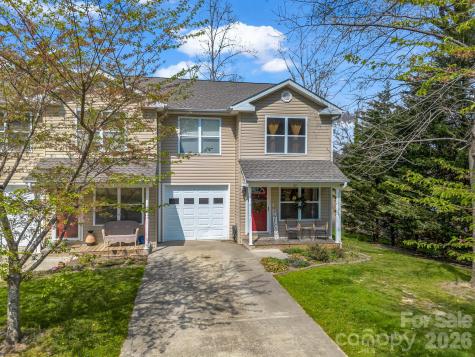 22 Macks Way Hendersonville NC 28739
