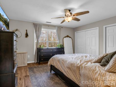 22 Macks Way Hendersonville NC 28739