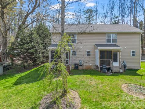 22 Macks Way Hendersonville NC 28739