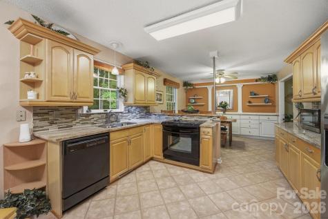105 Horse Shoe Lane Morganton NC 28655