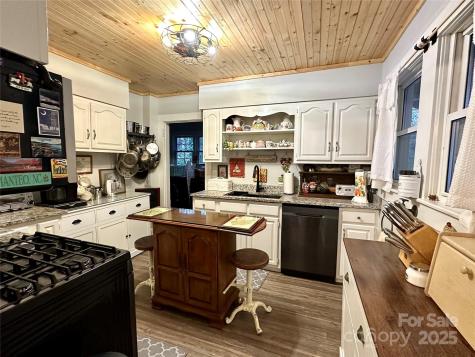 44 Hemlock Avenue Spruce Pine NC 28777