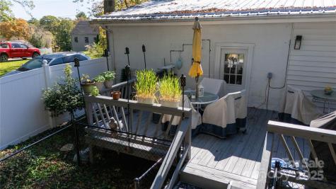 44 Hemlock Avenue Spruce Pine NC 28777