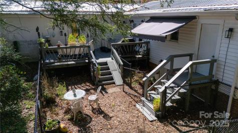 44 Hemlock Avenue Spruce Pine NC 28777