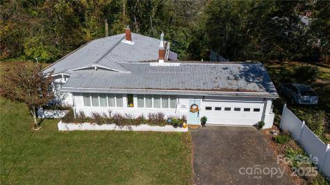 44 Hemlock Avenue Spruce Pine NC 28777