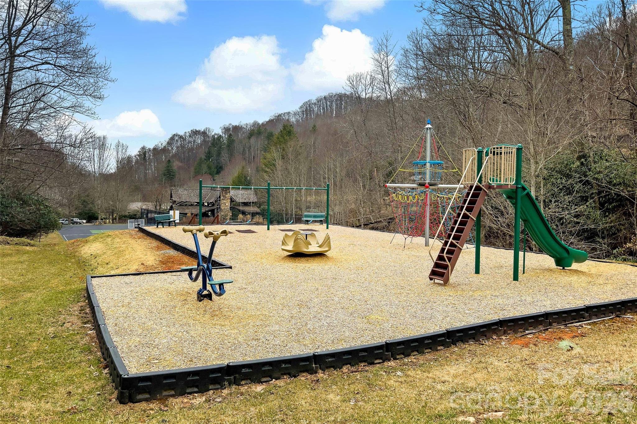 1495 El Miner Drive Mars Hill NC 28754