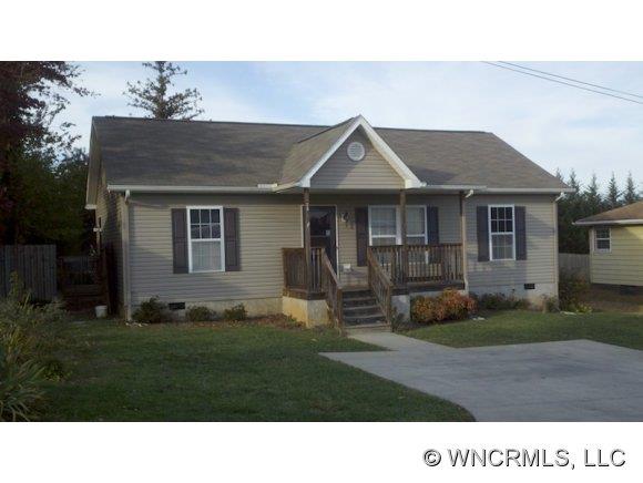 28 West Chapel Circle Asheville NC 28803