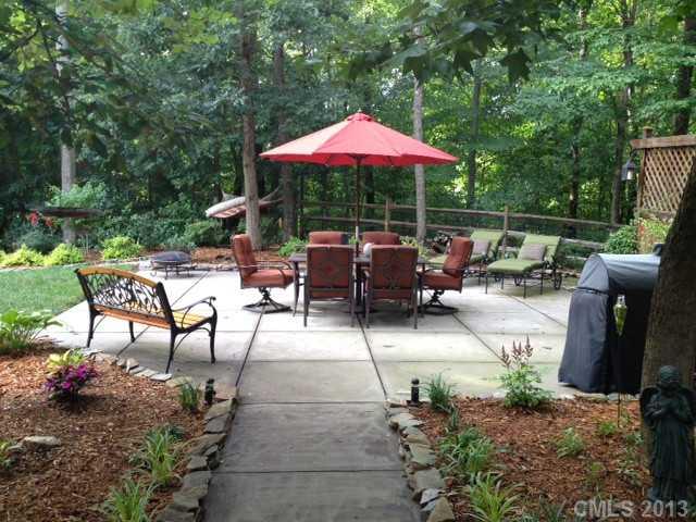 1128 Holly Ridge Drive Matthews NC 28105