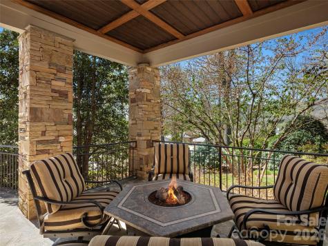 171 Walnut Valley Parkway Arden NC 28704
