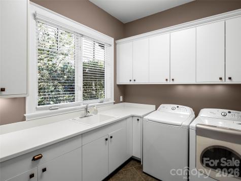 171 Walnut Valley Parkway Arden NC 28704