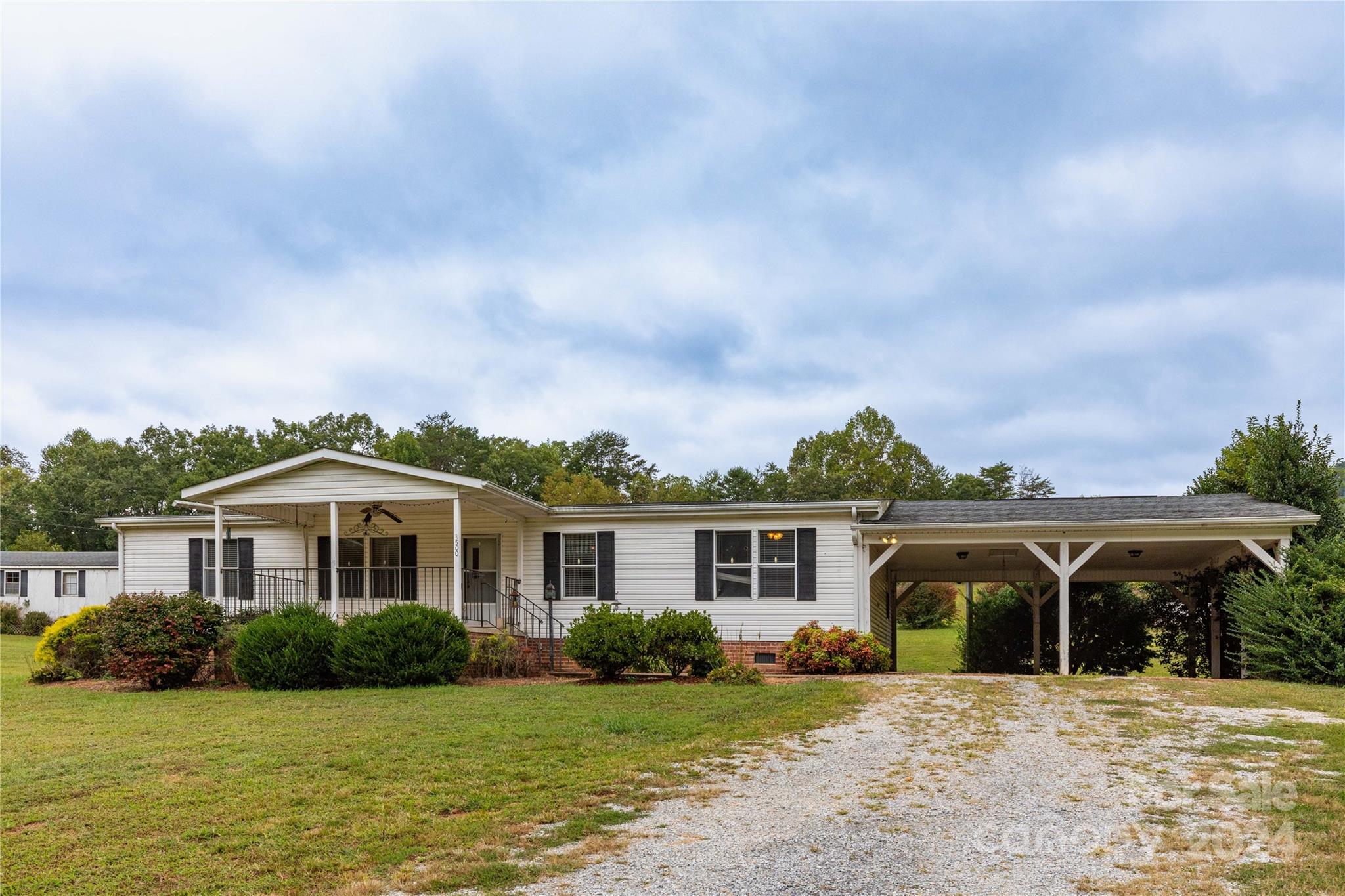 10338 Montford Cove Road Marion NC 28752