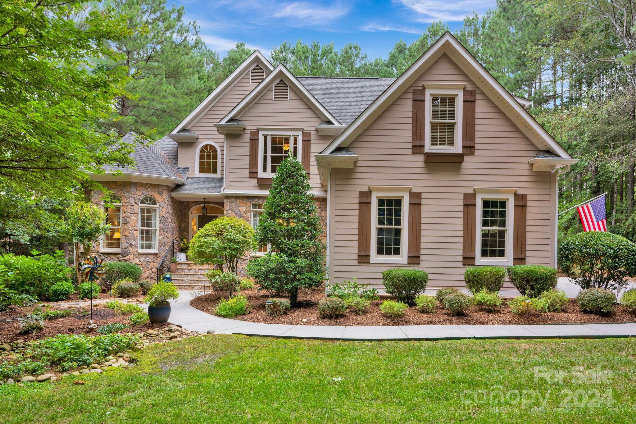6804 Barefoot Cove Court Denver NC 28037