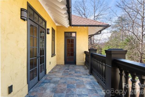 236 Racquet Club Road Asheville NC 28803