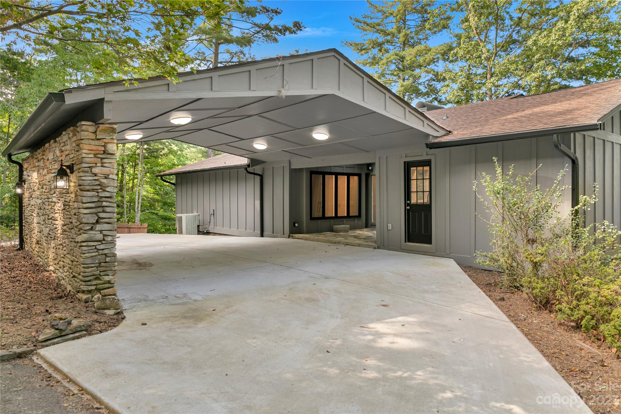 45 Chestnut Ridge Road Pisgah Forest NC 28768