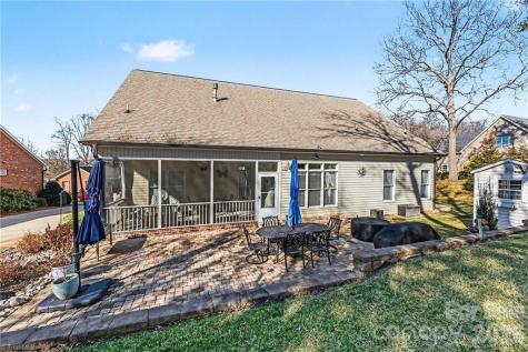115 Town Lot Drive Pfafftown NC 27040