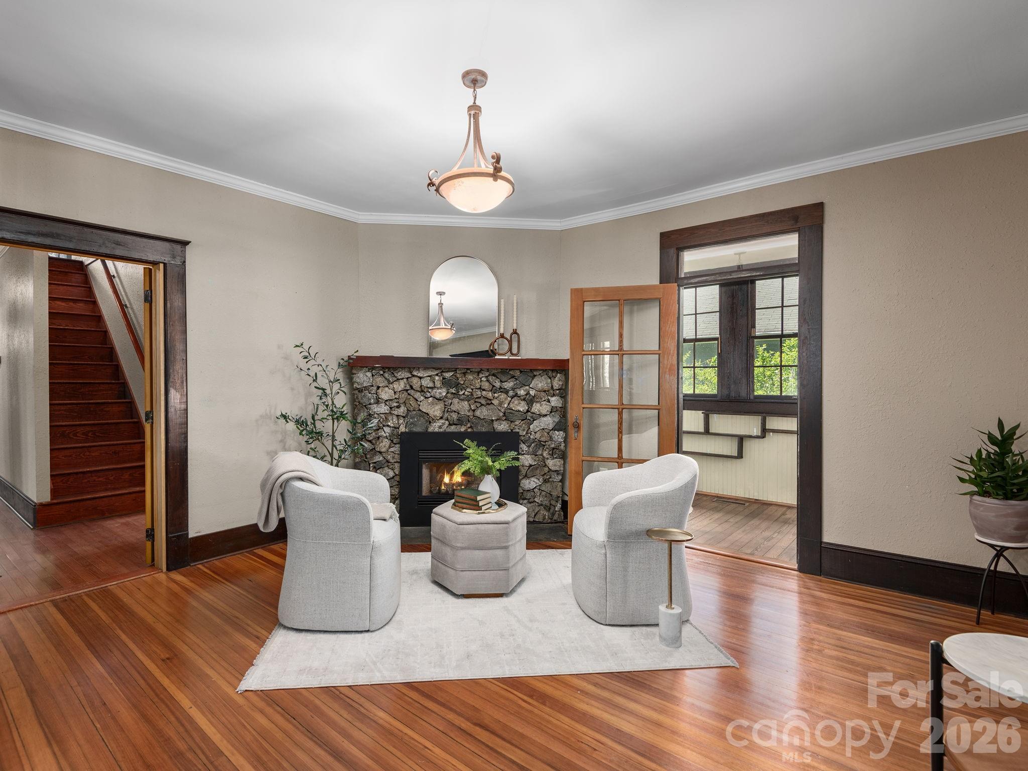 15 Hillside Street Asheville NC 28801