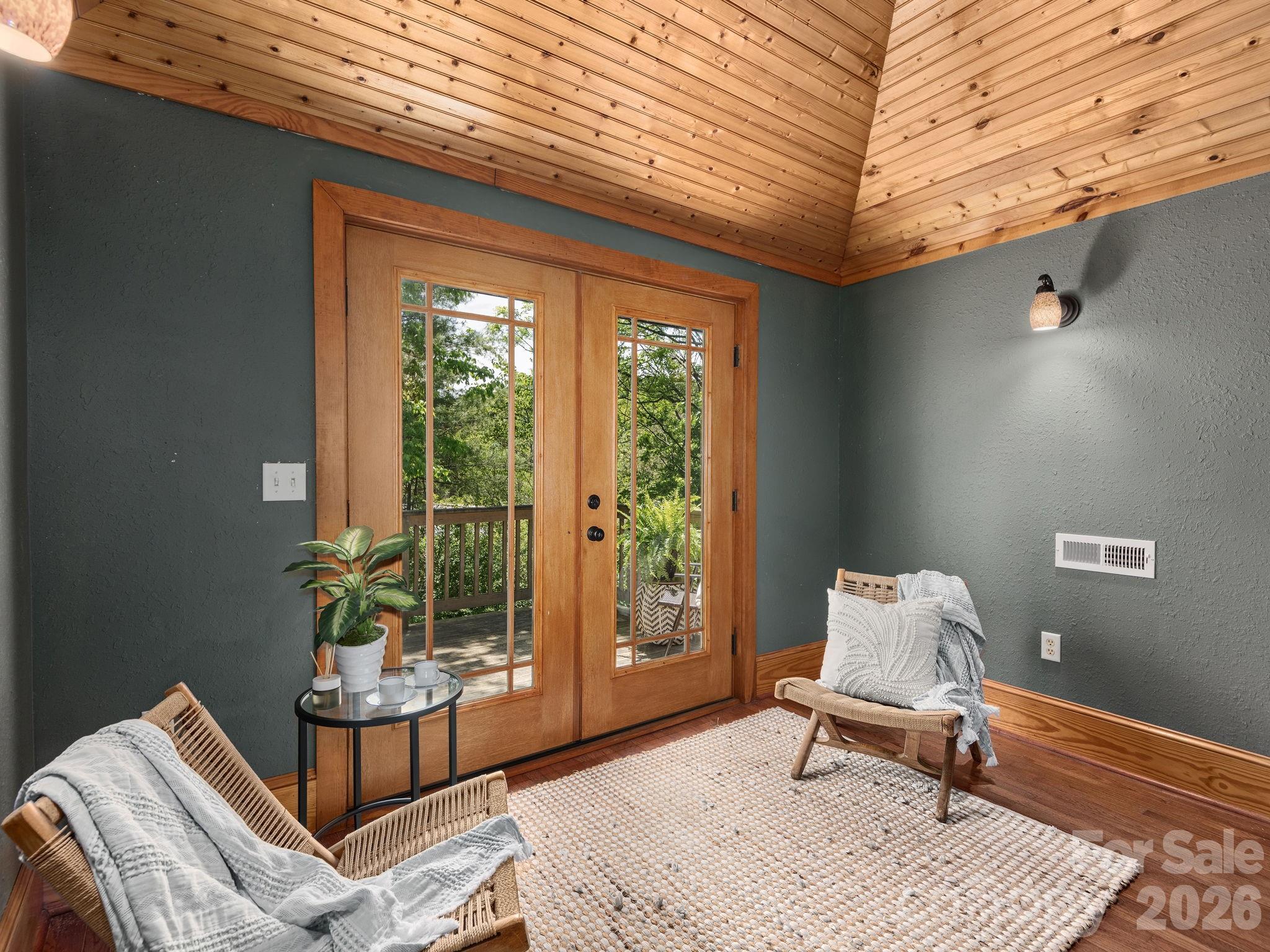 15 Hillside Street Asheville NC 28801