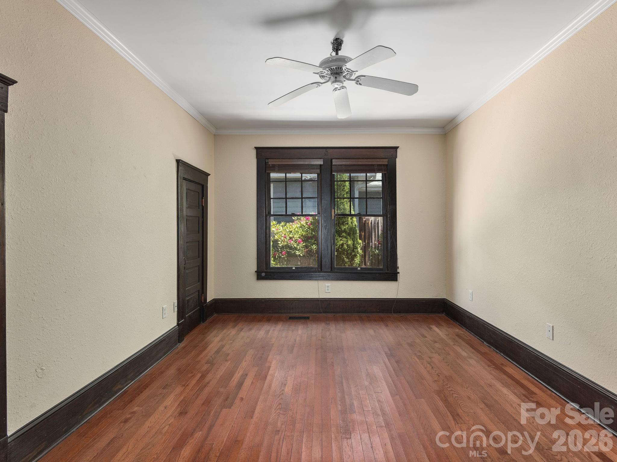 15 Hillside Street Asheville NC 28801