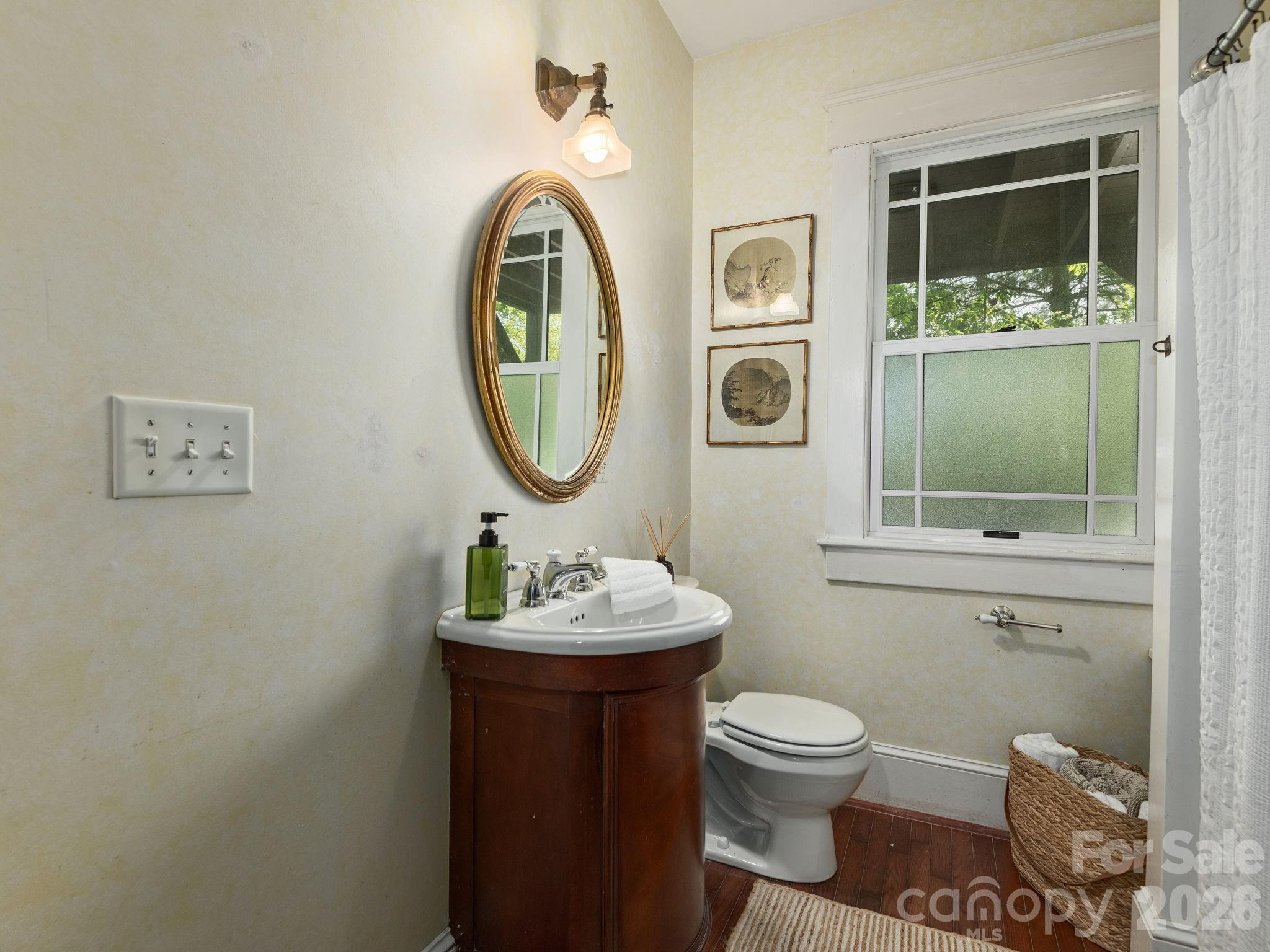 15 Hillside Street Asheville NC 28801