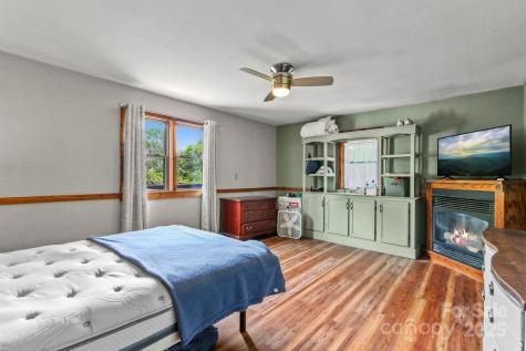1925 Green Hill Road Blowing Rock NC 28605