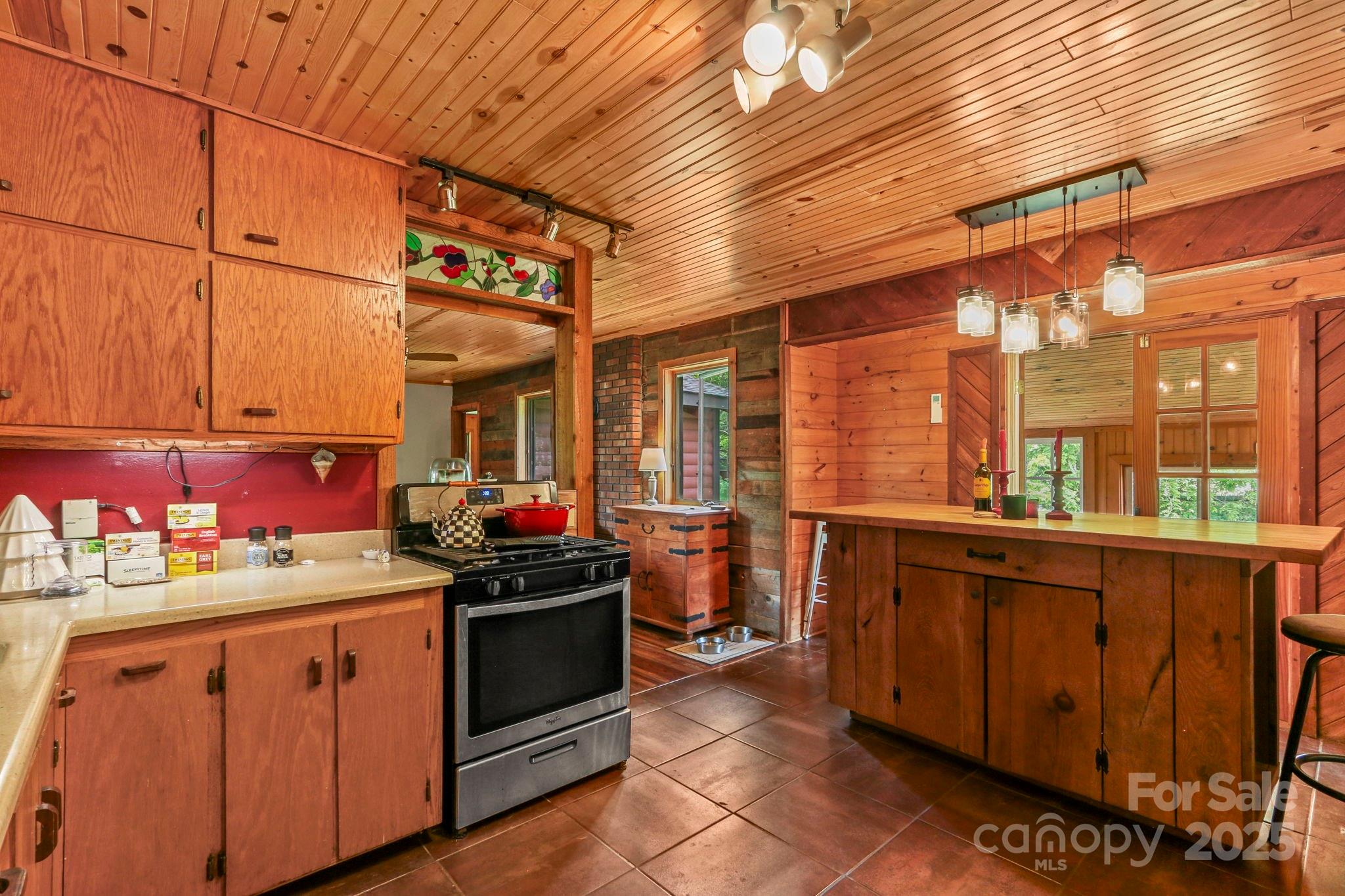 1925 Green Hill Road Blowing Rock NC 28605