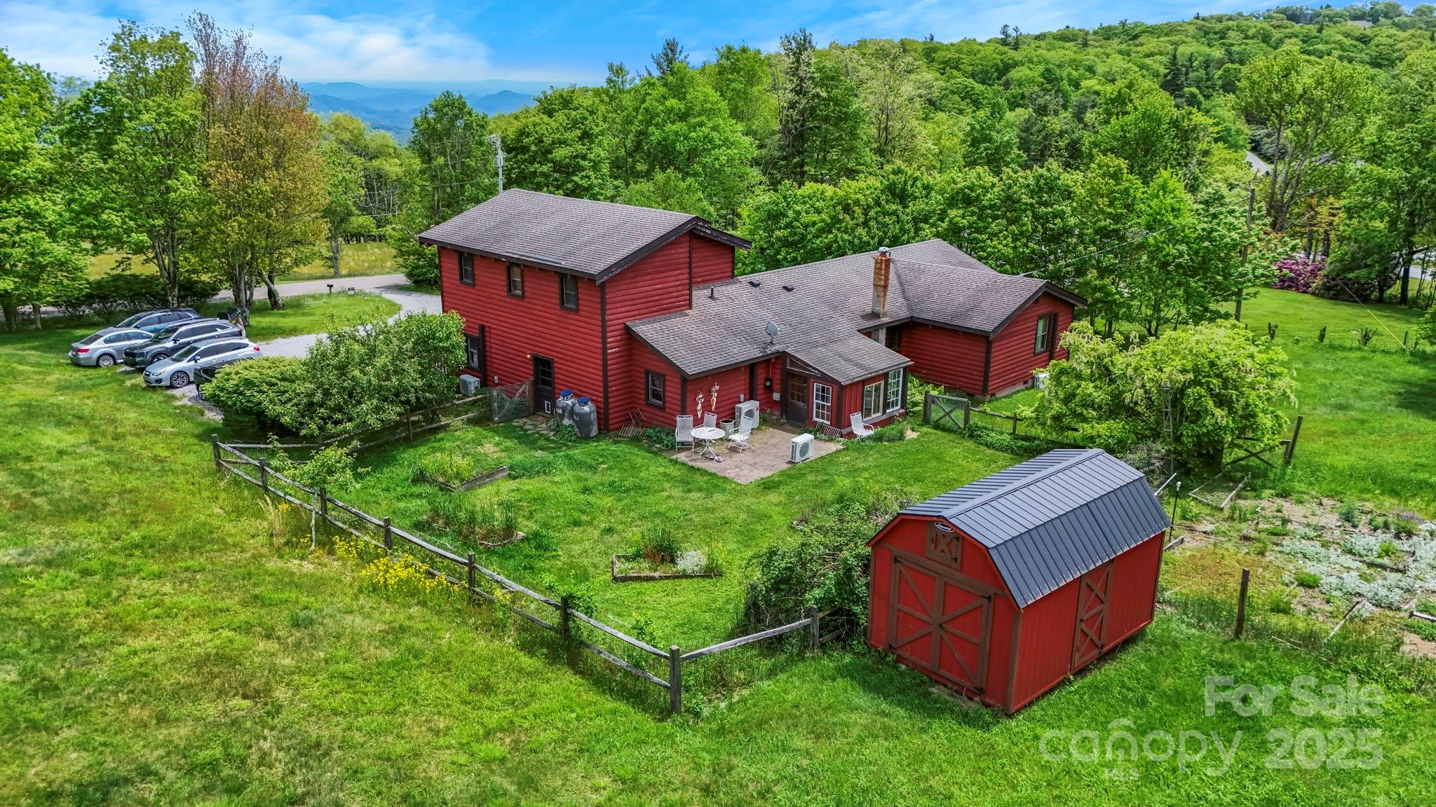 1925 Green Hill Road Blowing Rock NC 28605
