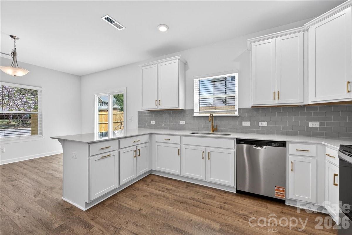 2032 Mandarin Boulevard Charlotte NC 28205