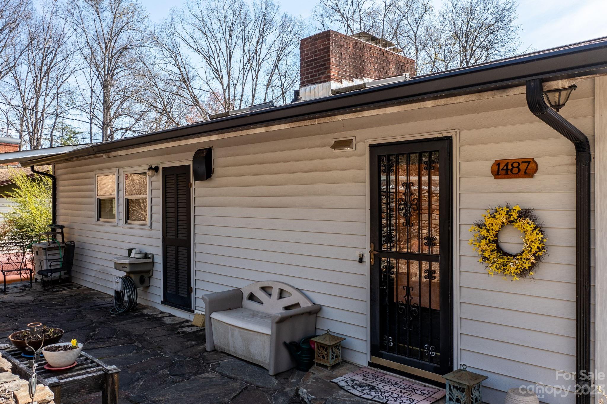 4585 Hartland Road Lenoir NC 28645