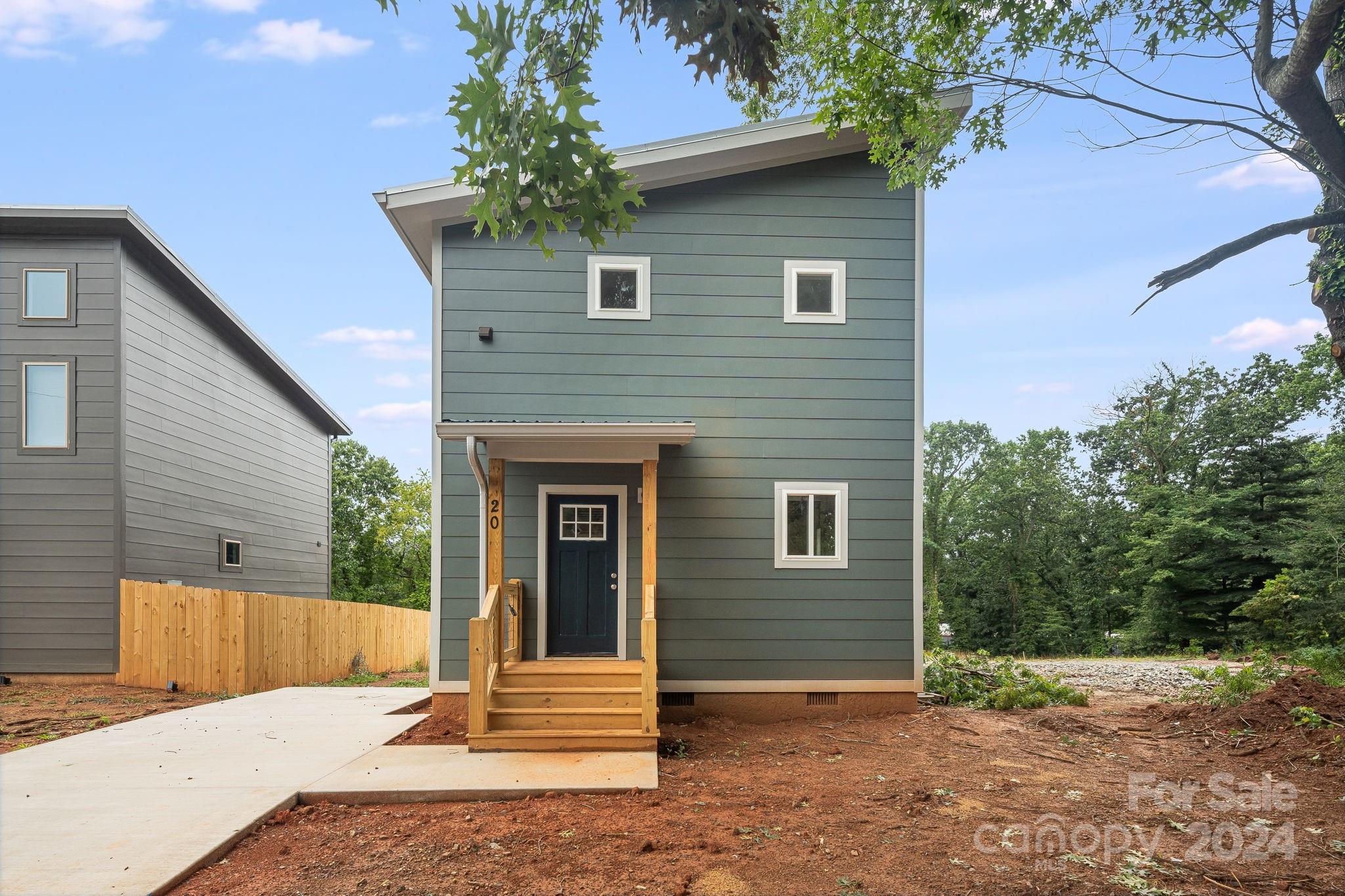 20 Oak Hill Drive Asheville NC 28806