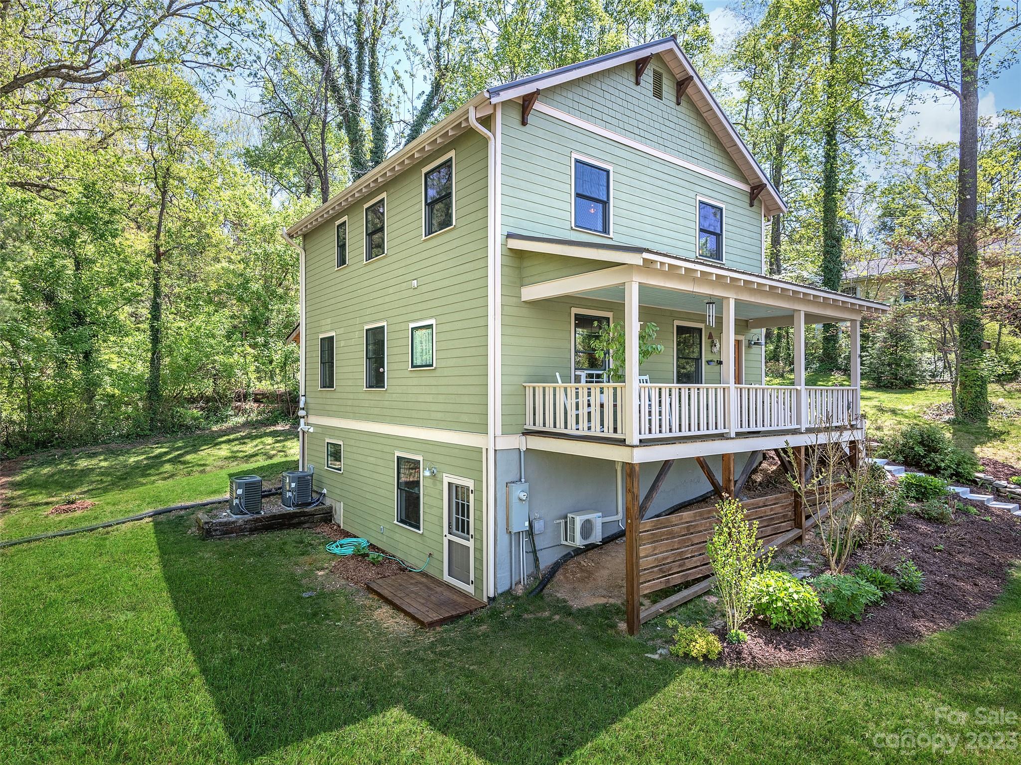 14 Williams Street Weaverville NC 28787