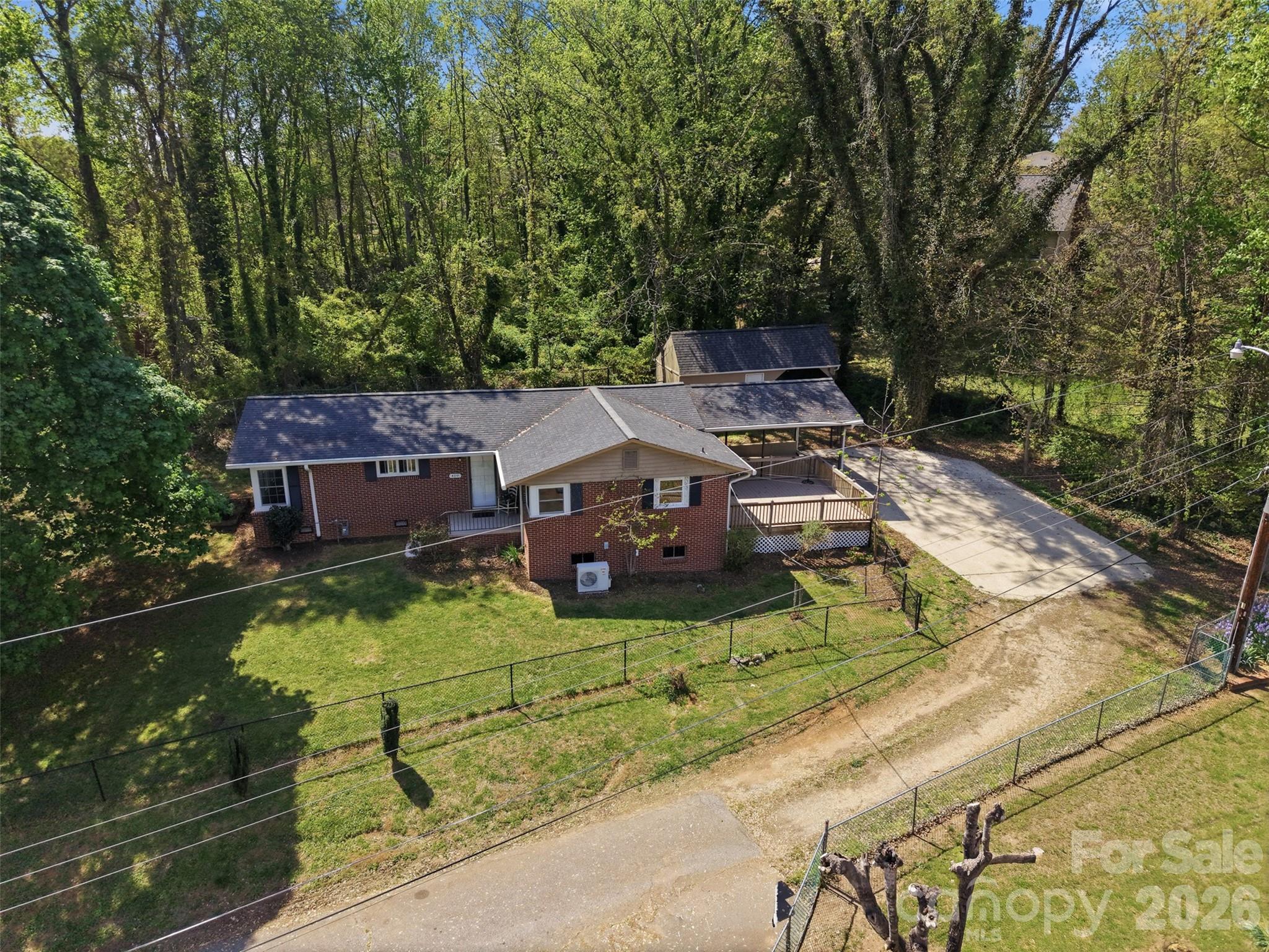409 Walnut Place NE Lenoir NC 28645