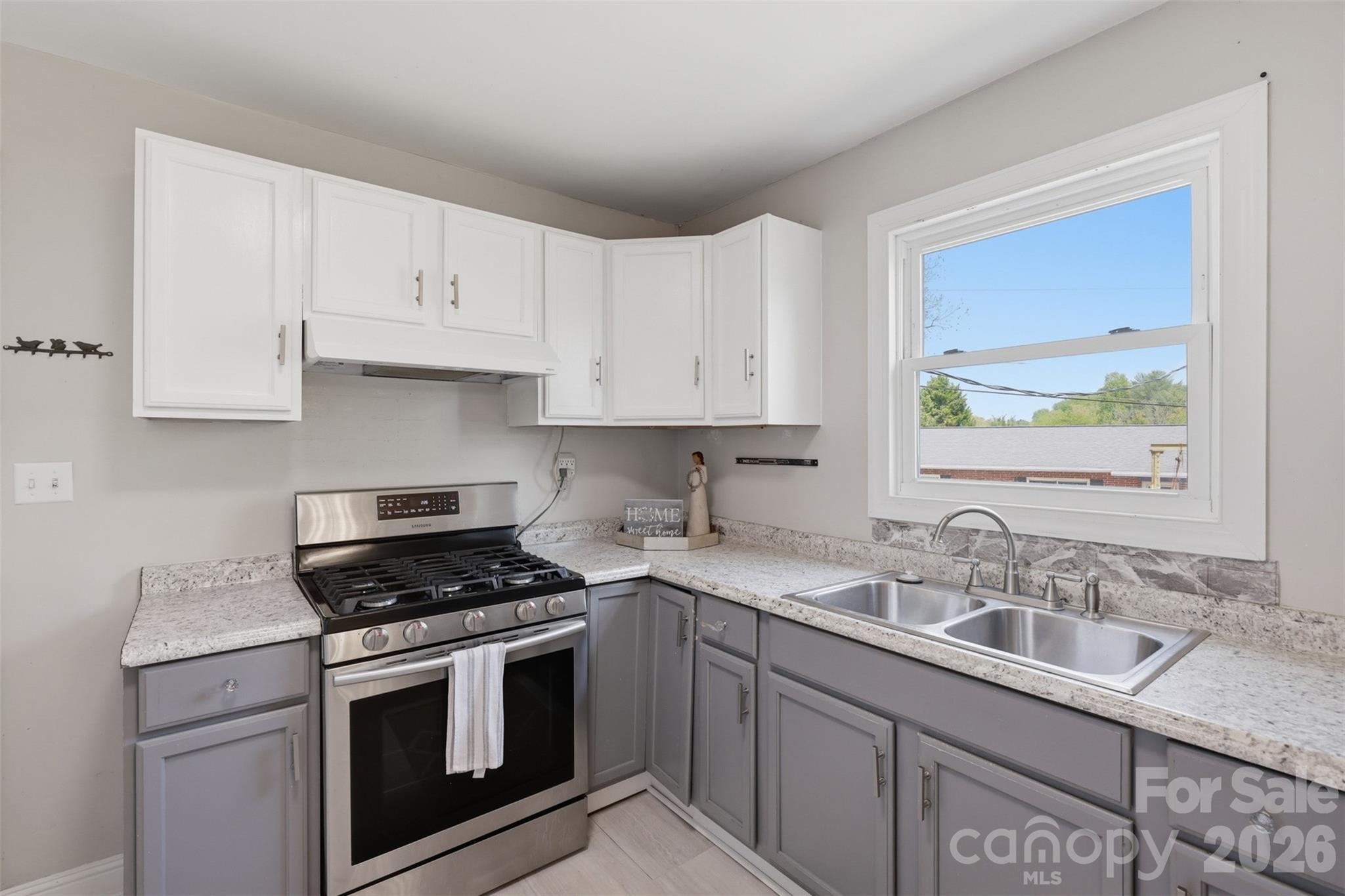 409 Walnut Place NE Lenoir NC 28645