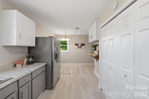 409 Walnut Place NE Lenoir NC 28645