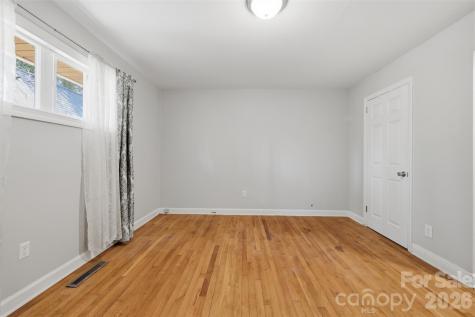 409 Walnut Place NE Lenoir NC 28645