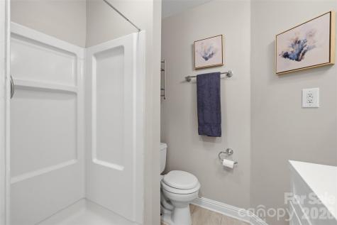 409 Walnut Place NE Lenoir NC 28645
