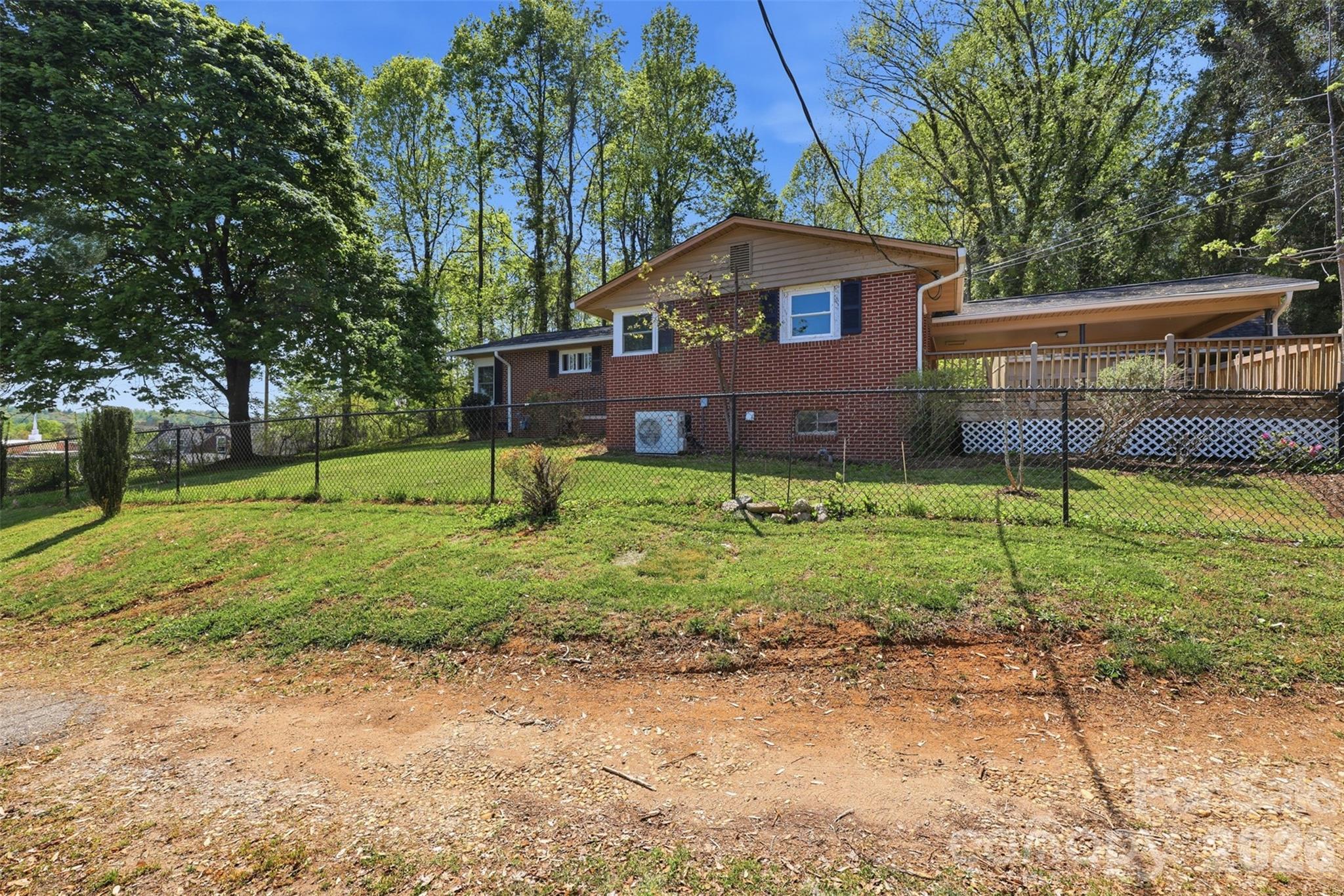 409 Walnut Place NE Lenoir NC 28645