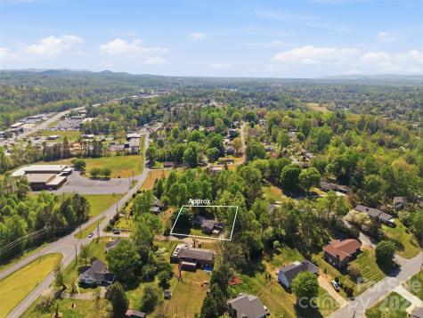 409 Walnut Place NE Lenoir NC 28645