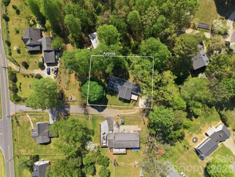 409 Walnut Place NE Lenoir NC 28645