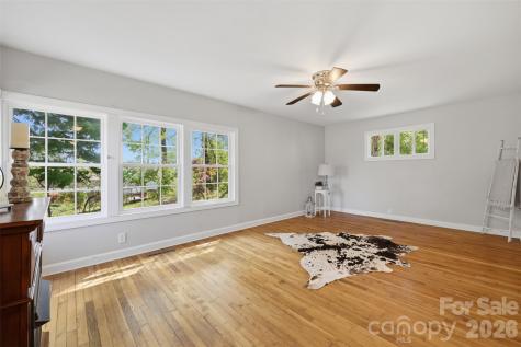 409 Walnut Place NE Lenoir NC 28645