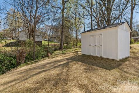 420 N 9th Street Bessemer City NC 28016