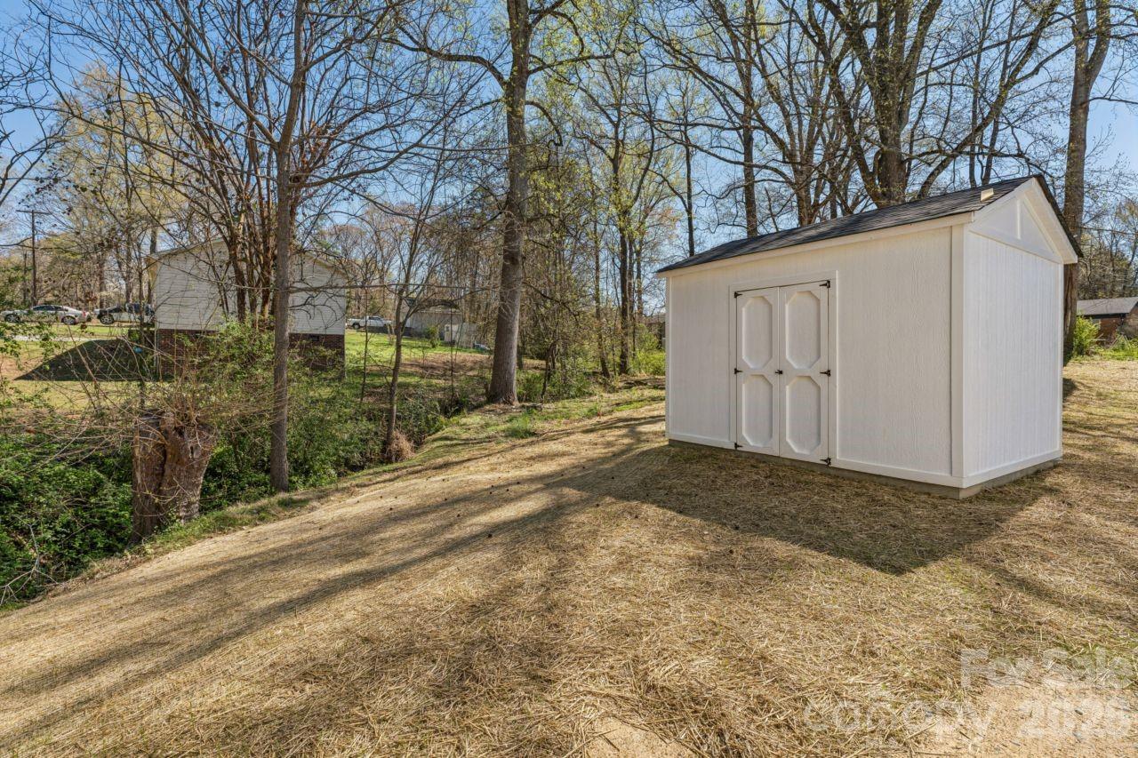 420 N 9th Street Bessemer City NC 28016