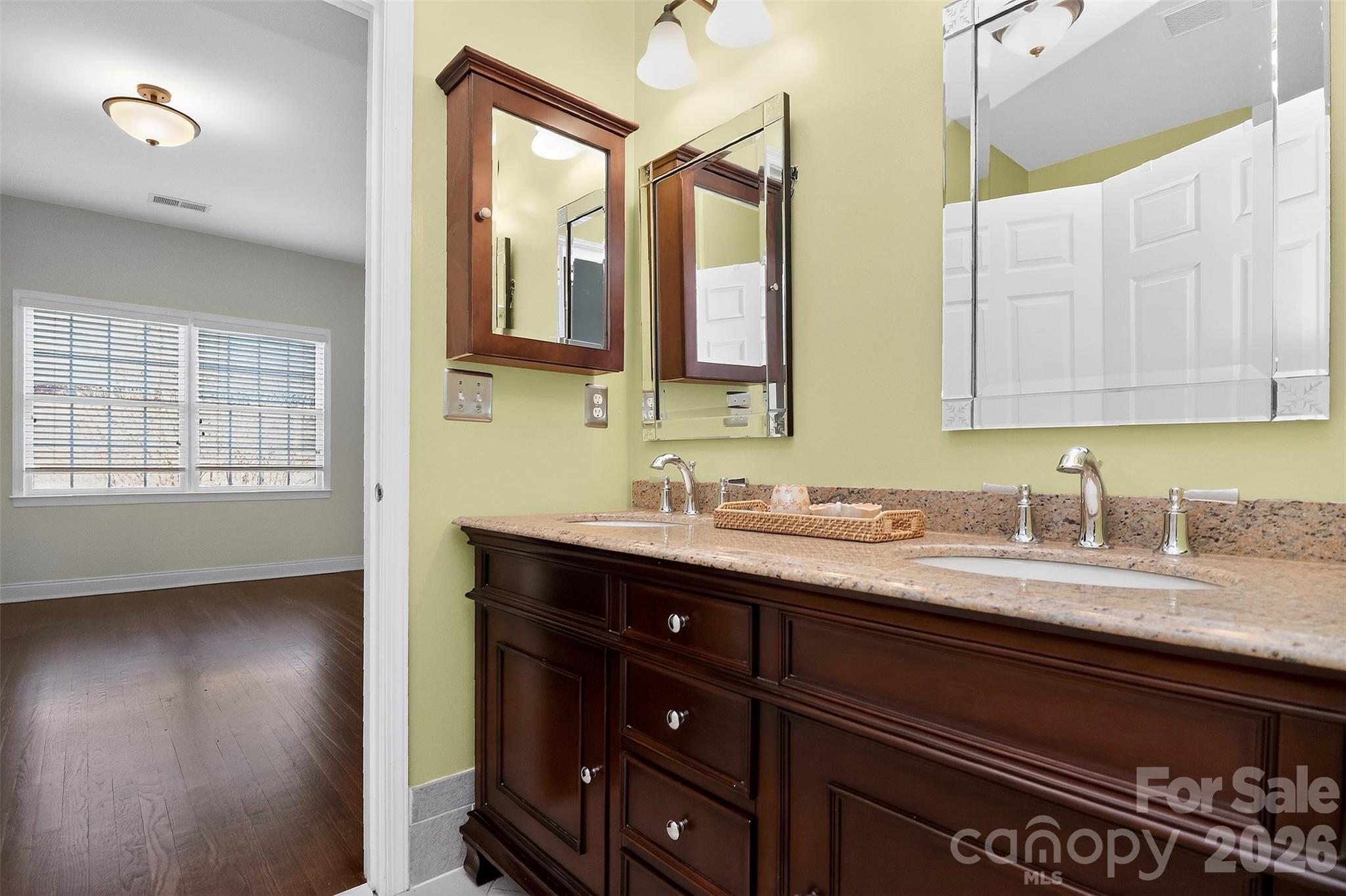 5902 Legacy Circle Charlotte NC 28277