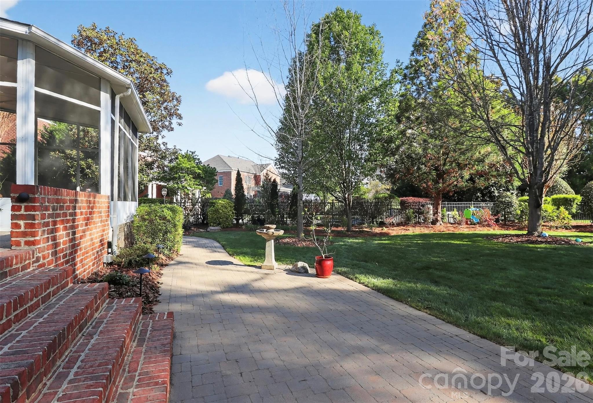 5902 Legacy Circle Charlotte NC 28277
