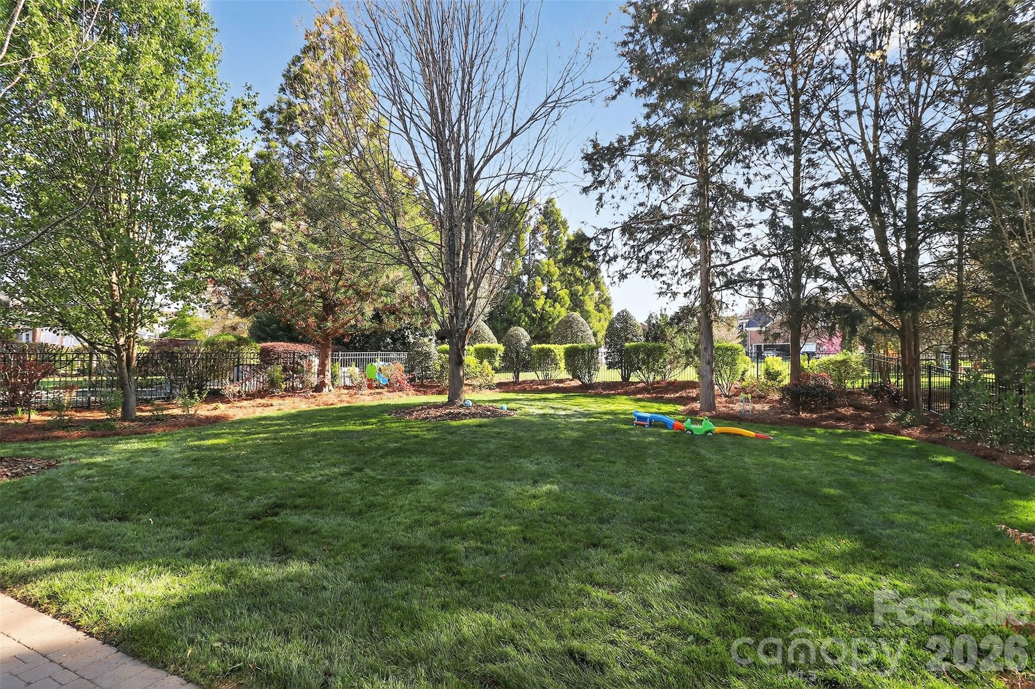 5902 Legacy Circle Charlotte NC 28277