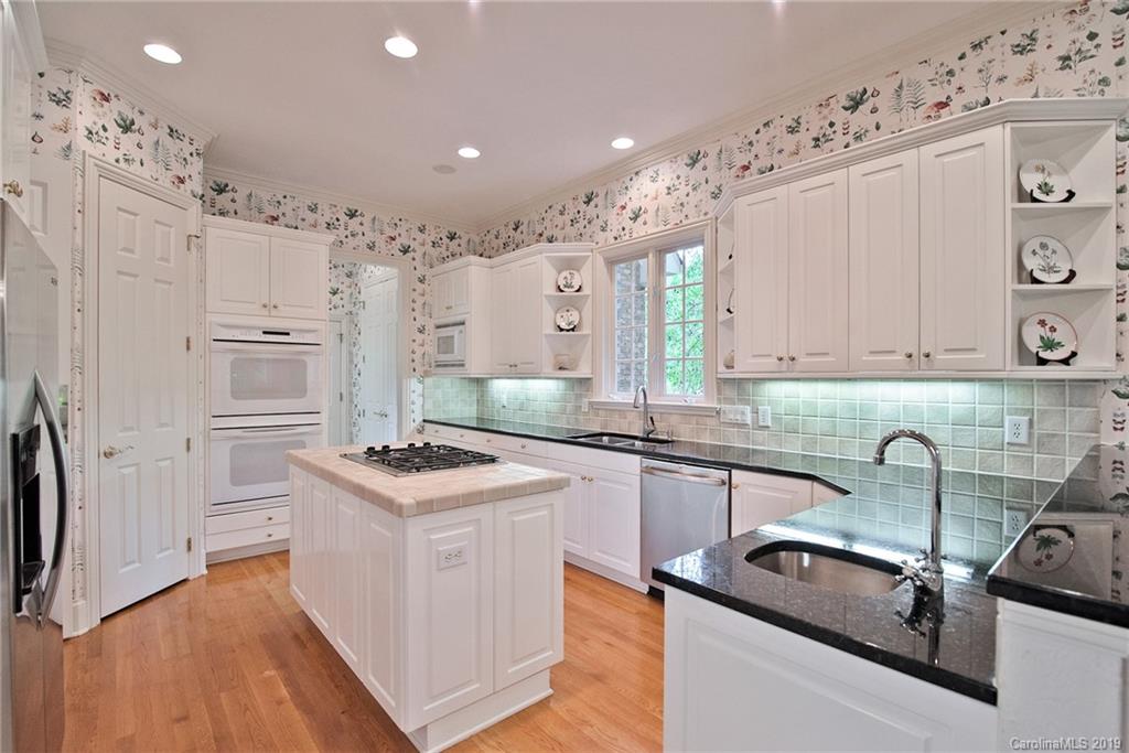 2714 Chessel Place Charlotte NC 28226